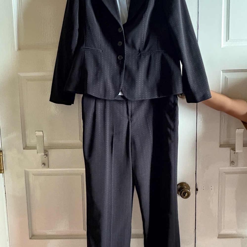 Larry Levine Suit set